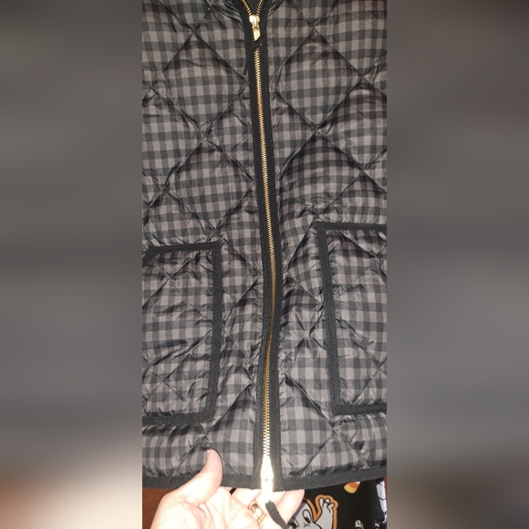 Ladies J. Crew Downs Puffer Vest Buffalo Plaid W/Black Trim LRG Zip Front - Picture 3 of 9